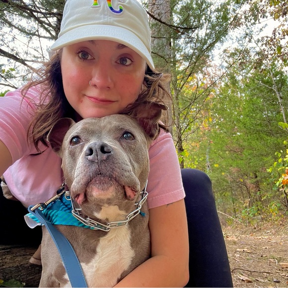 Meet your Posher, Cassidy - Picture 5 of 8